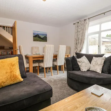 1 Springfort Semesterbostad *