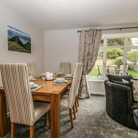 1 Springfort Semesterbostad *