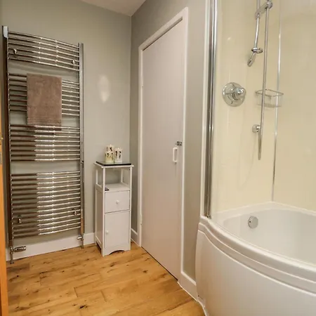 1 Springfort Semesterbostad *